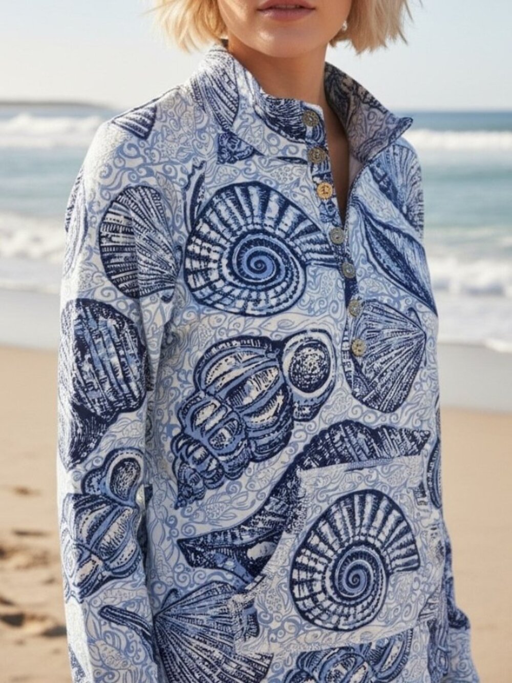Lilly Pulitzer Blue & White Seashell Print Pullover Sweatshirt